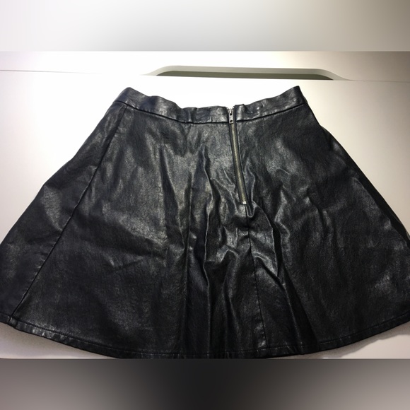 American Eagle Black Skater Faux Leather Mini Skirt - Picture 7 of 11
